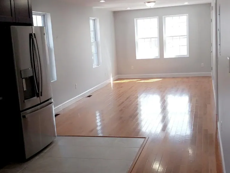 31 Benedict St #1 — Photo 2