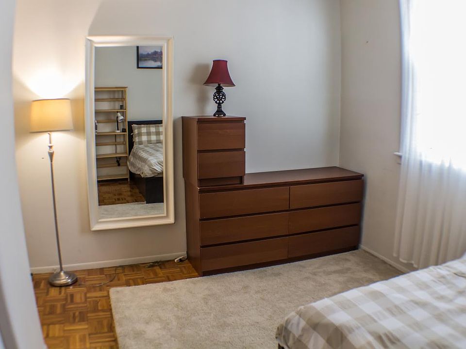 1st image of 1029 Spruce St APT 206