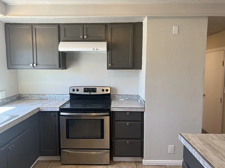 318 Marble Dr — Photo 8