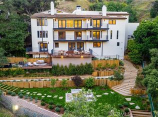 3636 Camino De La Cumbre, Sherman Oaks, CA 91423
