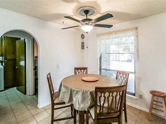 5th image of 3207 Vernon Dr