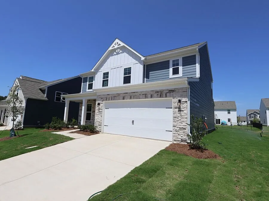 633 Willoughby Park Dr