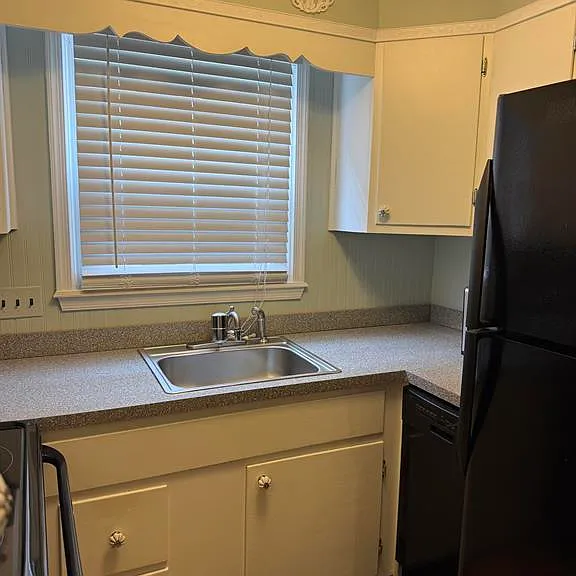 14 N Sacramento Ave #B1 — Photo 8