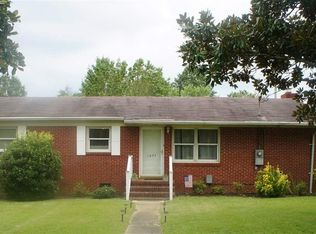 1039 State Rd, Cheraw, SC 29520