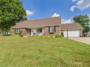 809 Meadow Ln, Fort Scott, KS 66701