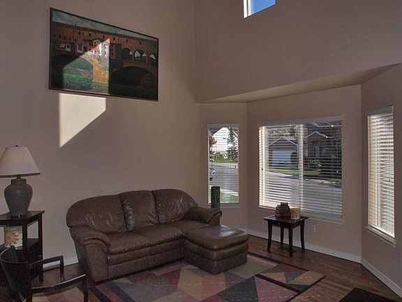 3rd image of 9913 N Mulberry Dr