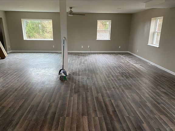 2nd image of 3348 Phillipsburg Union Rd