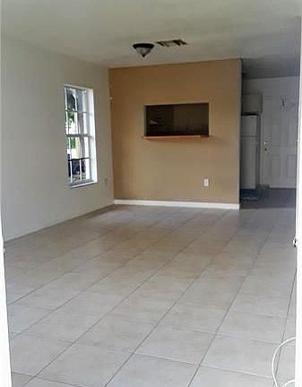 2nd image of 1011 NW 2nd Ave #1