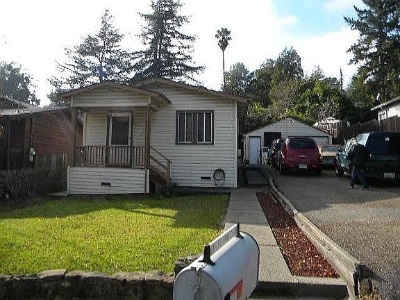 5th image of 8065 Winthrope St