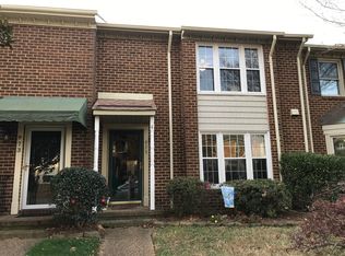 975 Colonial Meadows Way, Virginia Beach, VA 23454