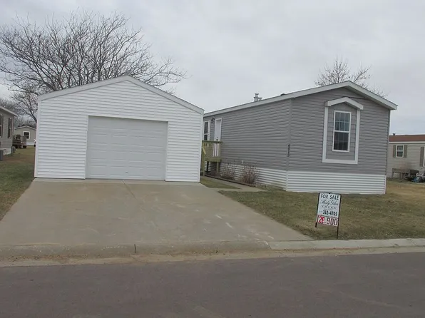 6013 S Bremerton Pl, Sioux Falls, SD 57106
