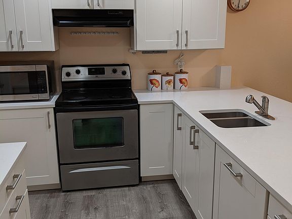5th image of 15915 NE 40th Way