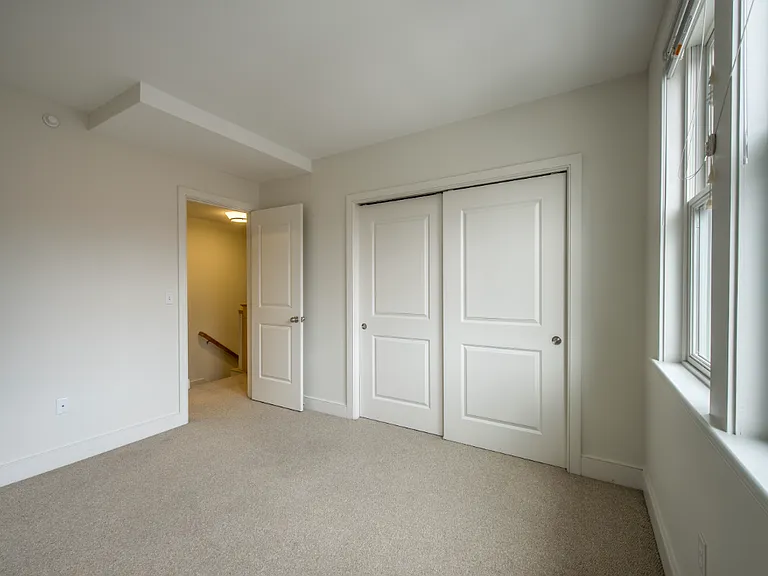 113 2nd St #1 — Photo 6