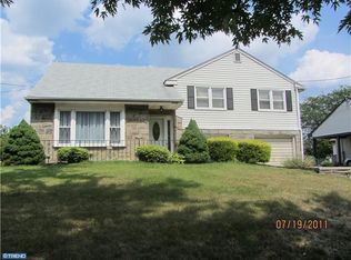 2150 Riverton Rd, Cinnaminson, NJ 08077