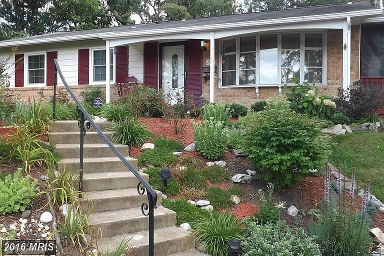 1st image of 7606 Rosbury Ct
