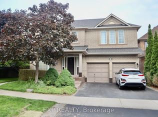 1300 Ridgebank Dr, Oakville, ON L6M 4A5