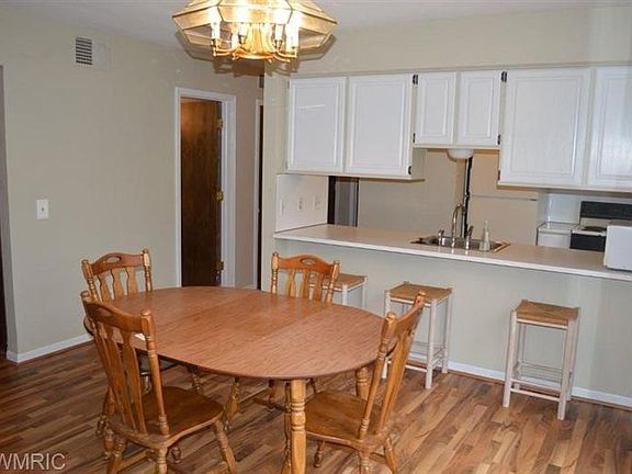 4th image of 496 Barkwood Dr NW