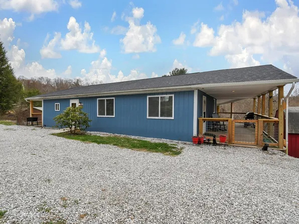 2377 Pumpkin Vine Rd SE, Lancaster, OH 43130