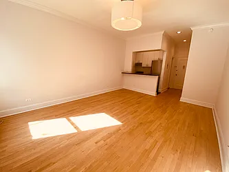 Rented by Metropolis Real Estate of Manhattan