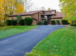 203 Fairview Rd, Clarks Green, PA 18411