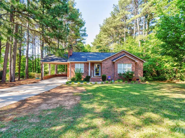 101 Doree Ln, Crouse, NC 28033