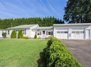 80 Oak St, Wallingford, CT 06492