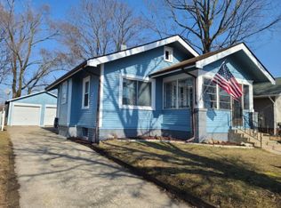 221 Rockwood St, La Porte, IN 46350