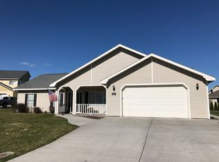 6 Rose Ct, Pasco, WA 99301