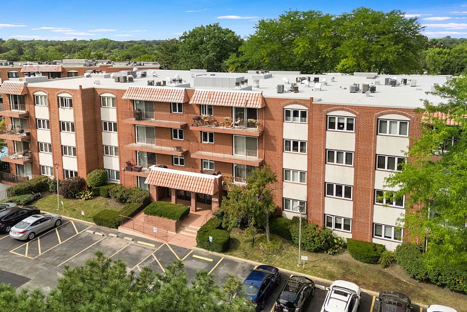 1st image of 2066 Saint Johns Ave APT 301