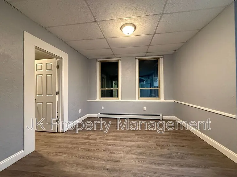 809 15th St #101 — Photo 10