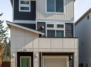 319 207th St SE #EH-12, Bothell, WA 98012