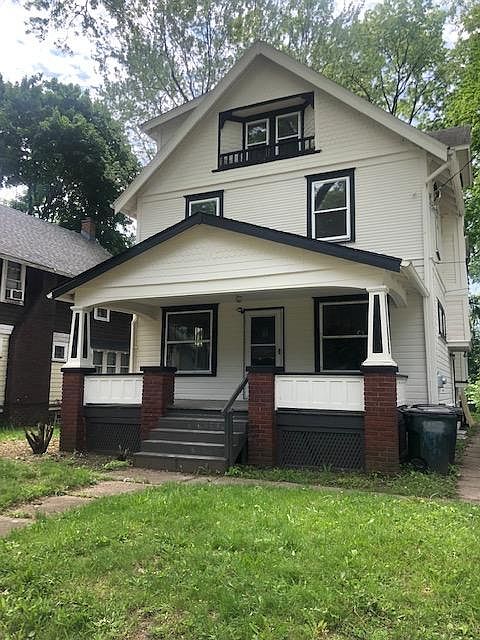 1st image of 996 Bloomfield Ave #2
