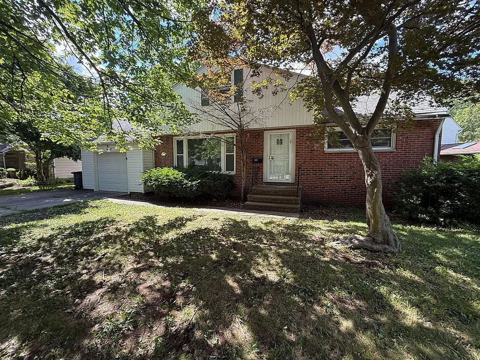 24113 E Silsby Rd