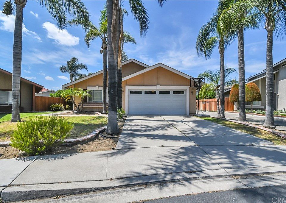 1st image of 2504 S Miramonte Ave