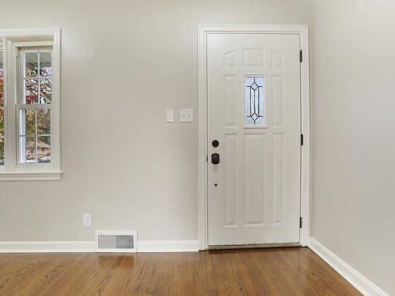 5th image of 5519 Madison Ave