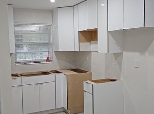 667 W 29th St #3, Hialeah, FL 33012