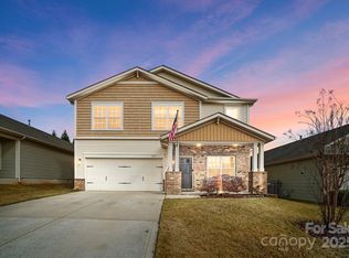 5033 Haven Lodge Rd, Matthews, NC 28104