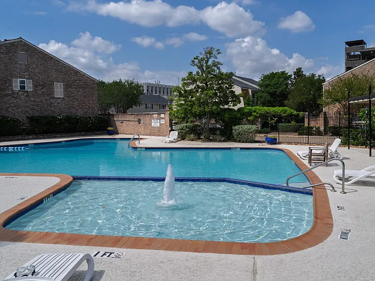 6404 Olympia Dr #134 — Photo 33