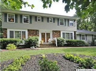 5 Ashby Ct, Manalapan, NJ 07726