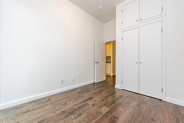 Rented by Nooklyn NYC LLC | media 26