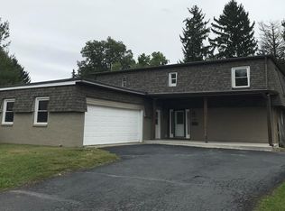 560 Lawnwood Ct, Circleville, OH 43113