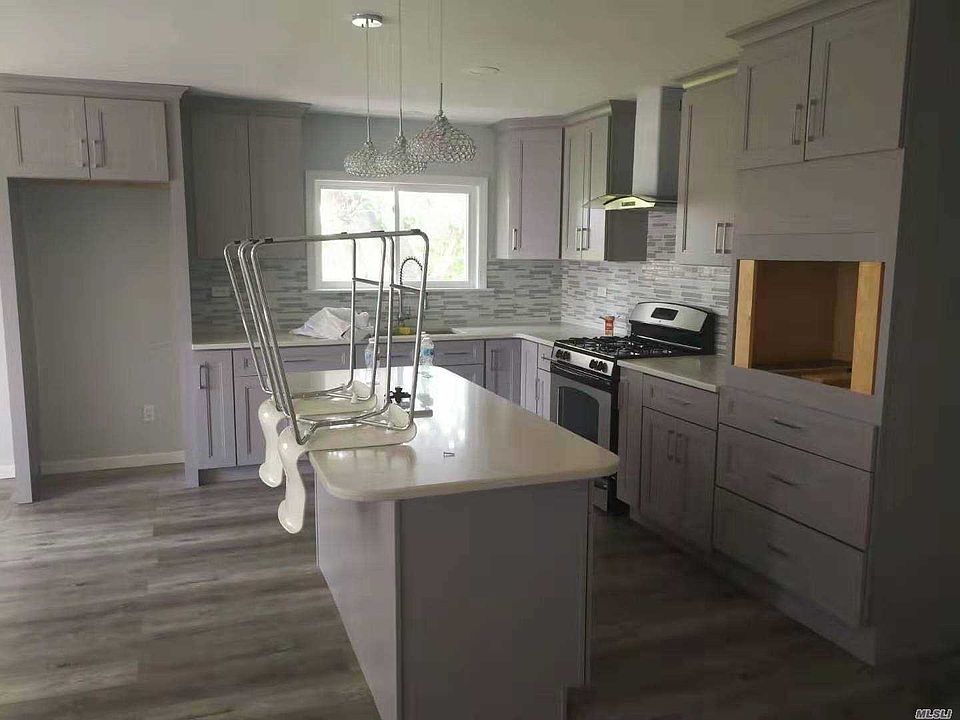1st image of 14945 25th Dr