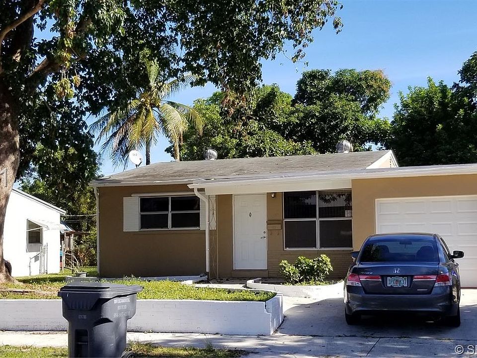 1st image of 2109 N 66th Ave
