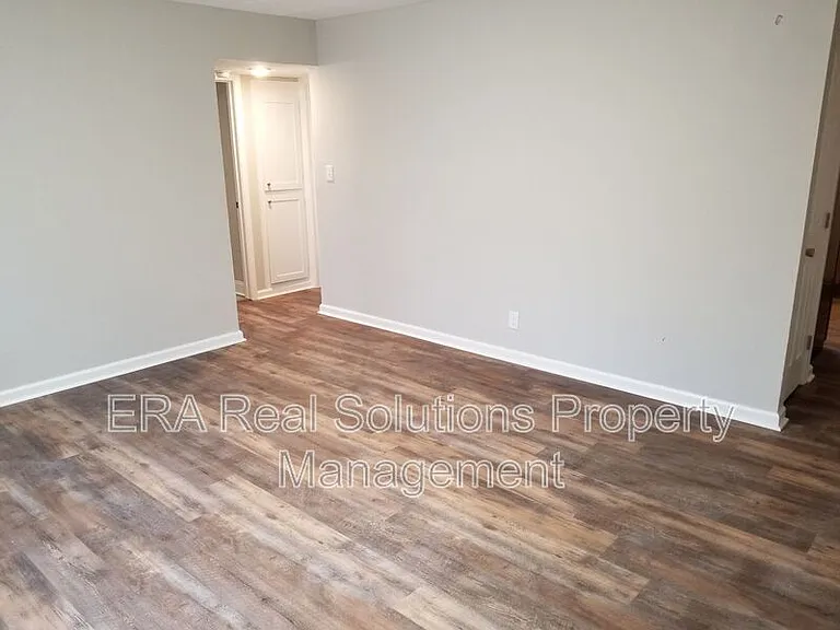 918 Rarig Ave #A — Photo 4