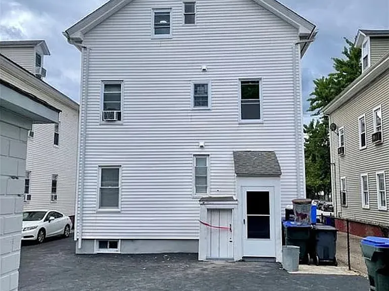 56 Vinton St #3 — Photo 8