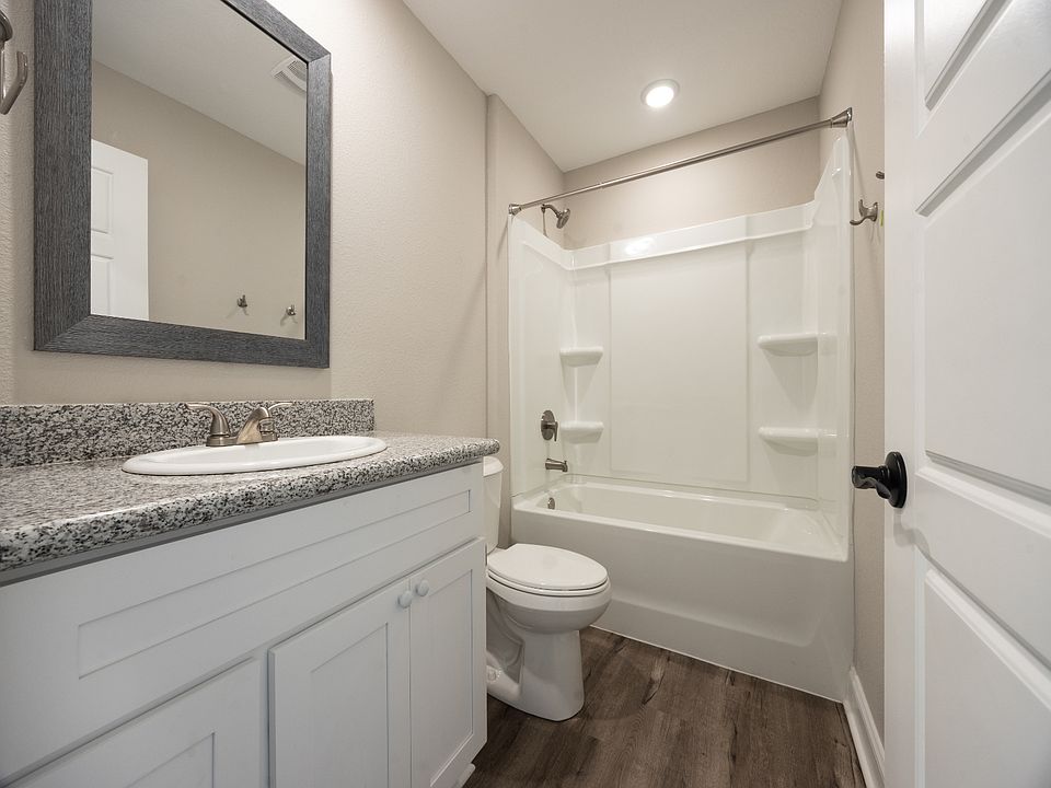 Secondary bathroom in the Opal floorplan at a Meritage Homes community in Gulfport, MS.