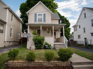 229 W Elm St, East Rochester, NY 14445