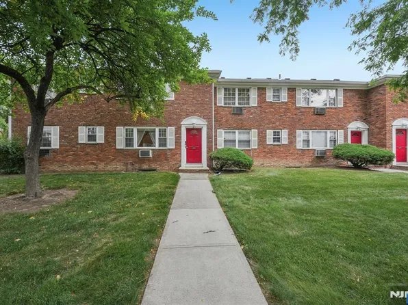 1255A Valley Road #15, Wayne, NJ 07470