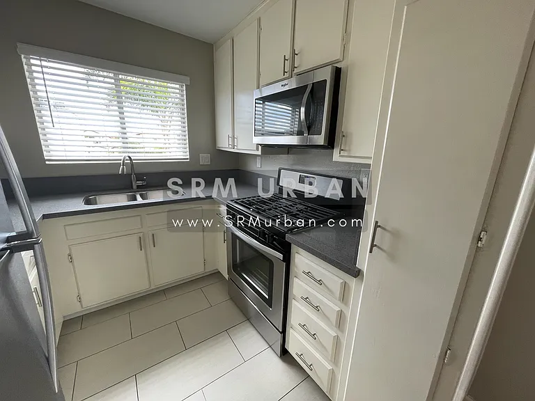 4150 41st St #14 — Photo 4