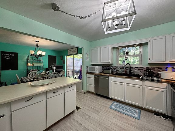 5th image of 159 Pinevilla Dr